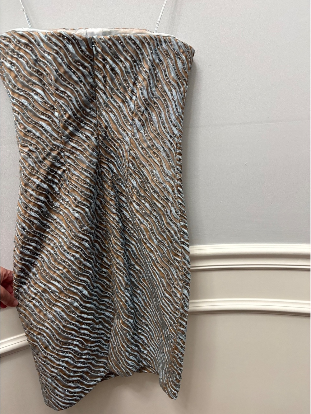 Carmen Marc Valvo Signature Metallic Sequin Wavy Strapless Cocktail Mini Dress 4 - Picture 4 of 9